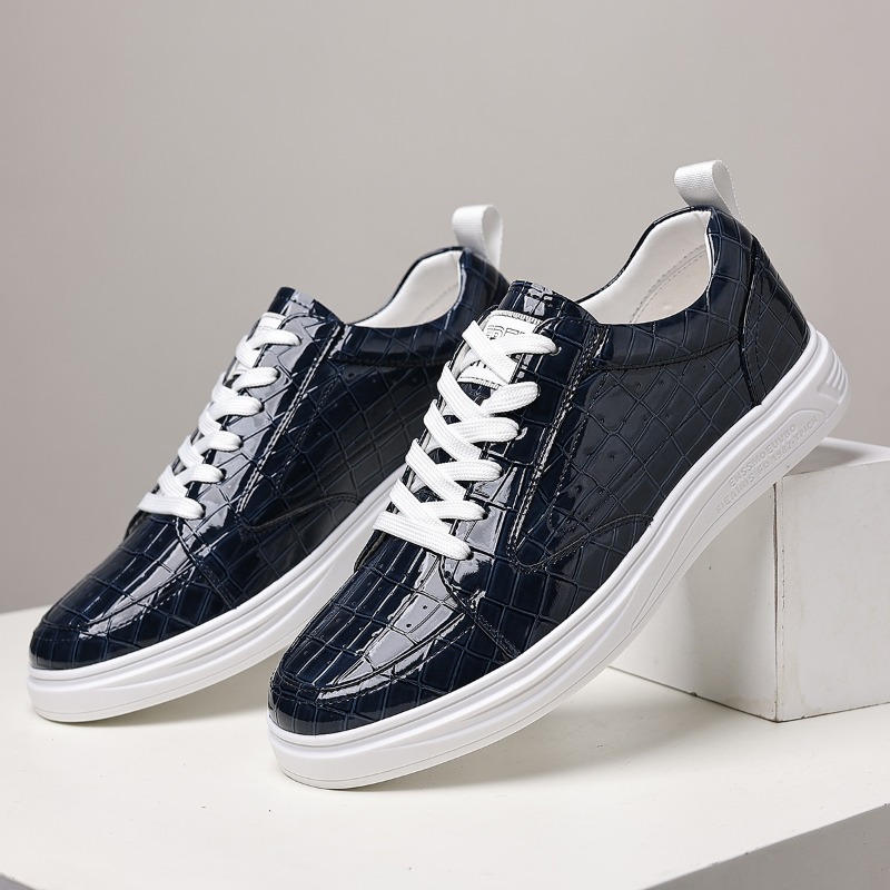 Classic Male Low Top Skate Sho - огляд і ціна Sneaker Career