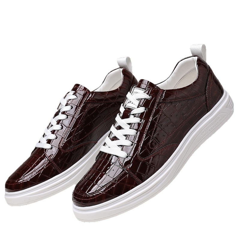 Classic Male Low Top Skate Sho - огляд і ціна Sneaker Career