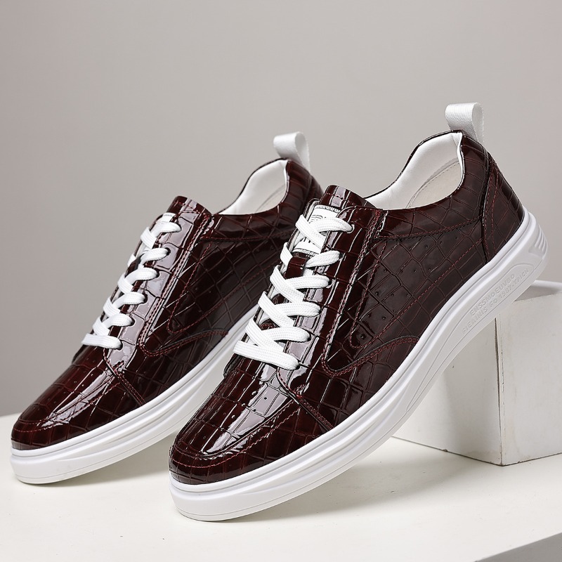 Classic Male Low Top Skate Sho - огляд і ціна Sneaker Career
