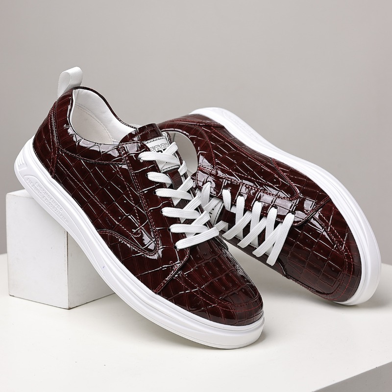 Classic Male Low Top Skate Sho - огляд і ціна Sneaker Career